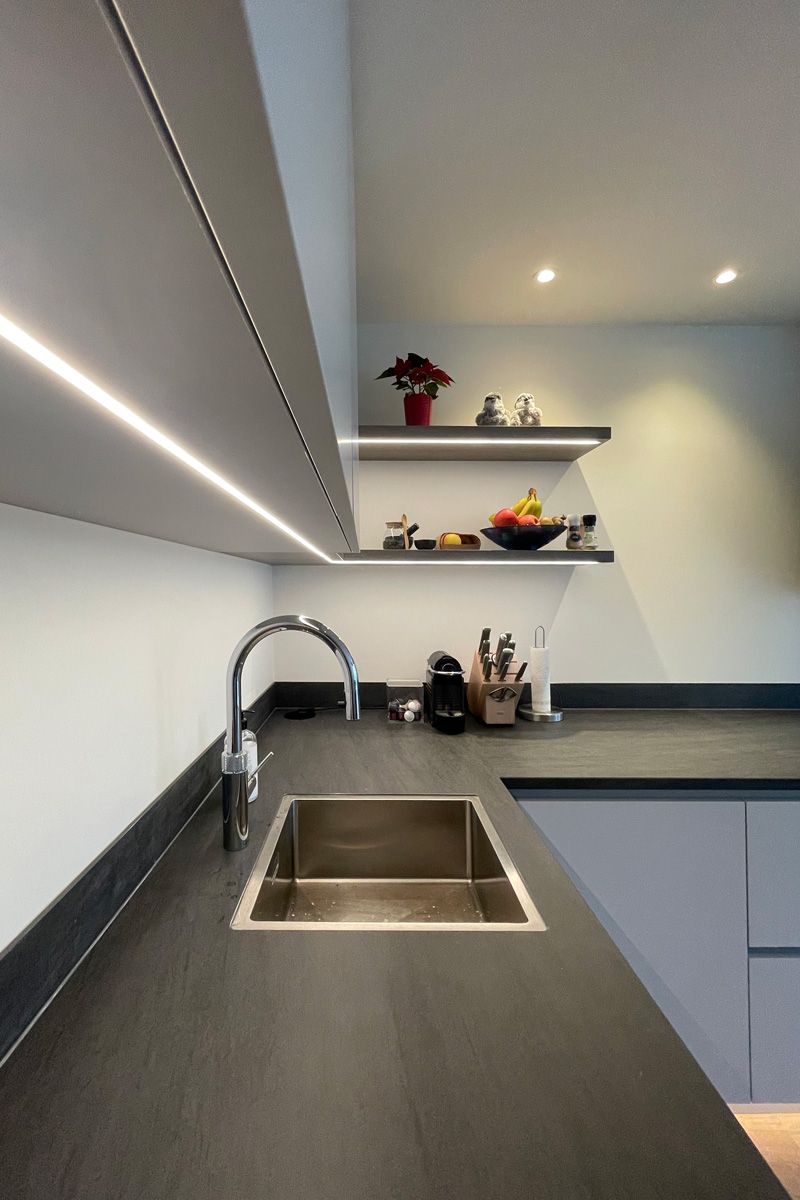 Interieurontwerp luxe en moderne keuken voor woning Houten - Utrecht met maatwerkoplossingen voor keuken