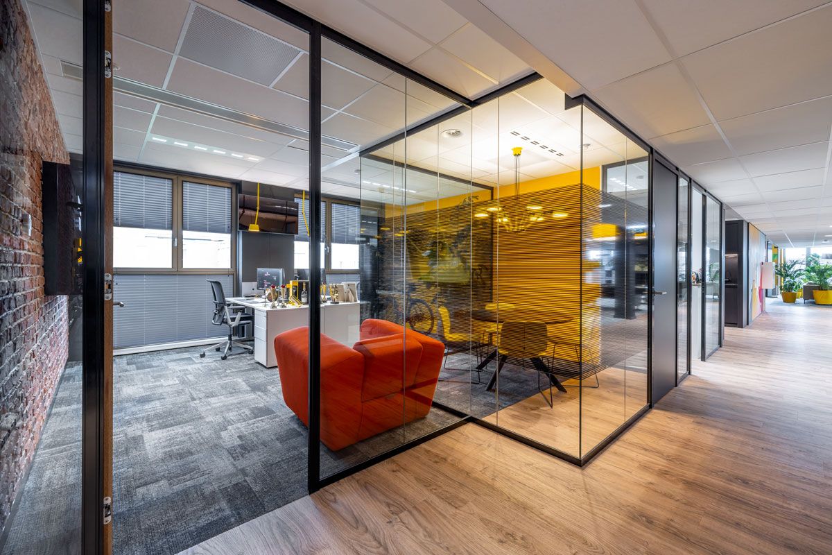 Werkplekinrichting werkkamer kantoorinrichting VIP Utrecht 
